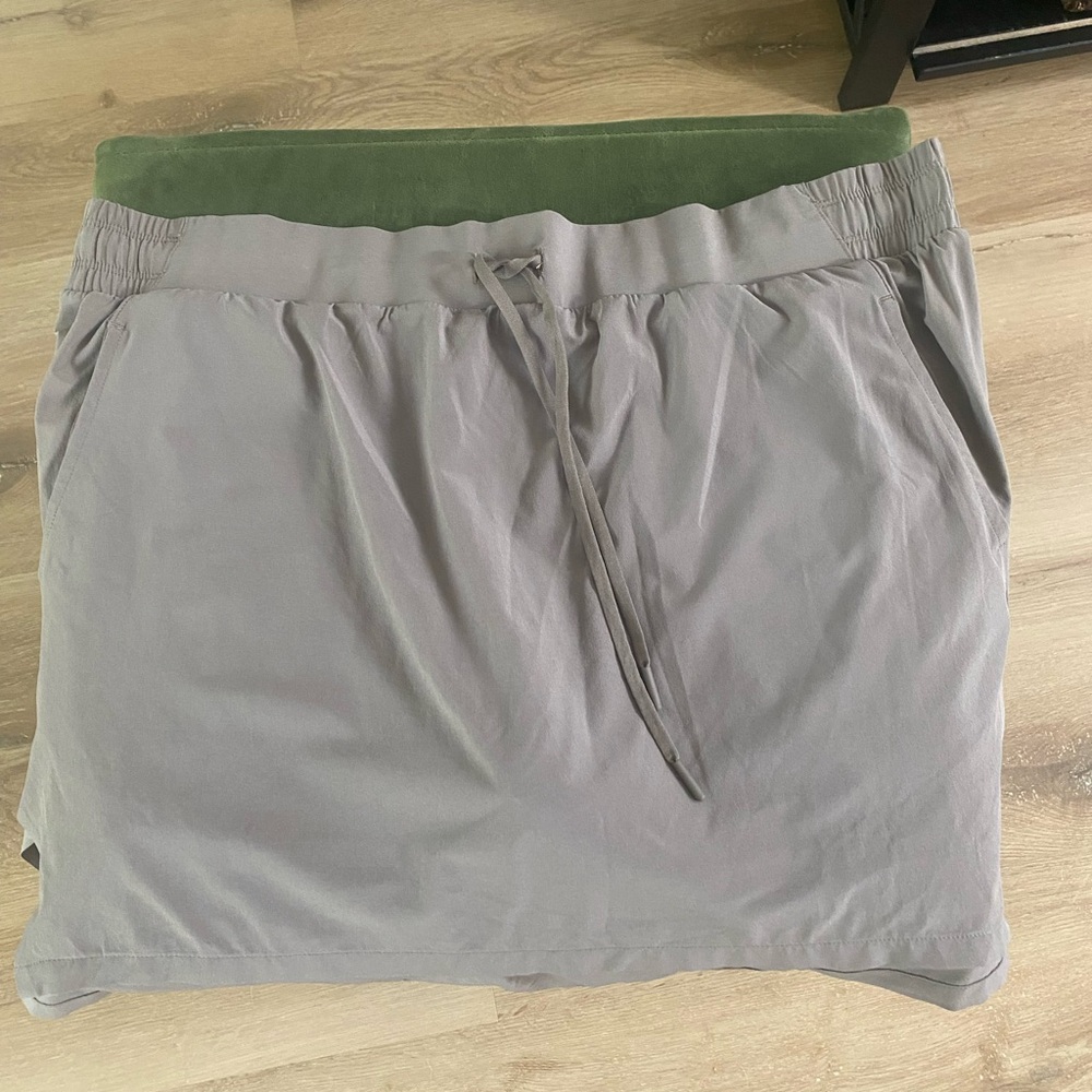 Griege Women's Skort